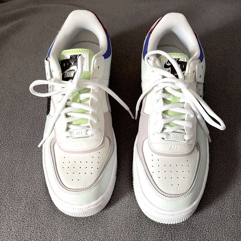 Womens Air Force 1 Shadow SE 'Pixel Swoosh - Barely Green' Size 10